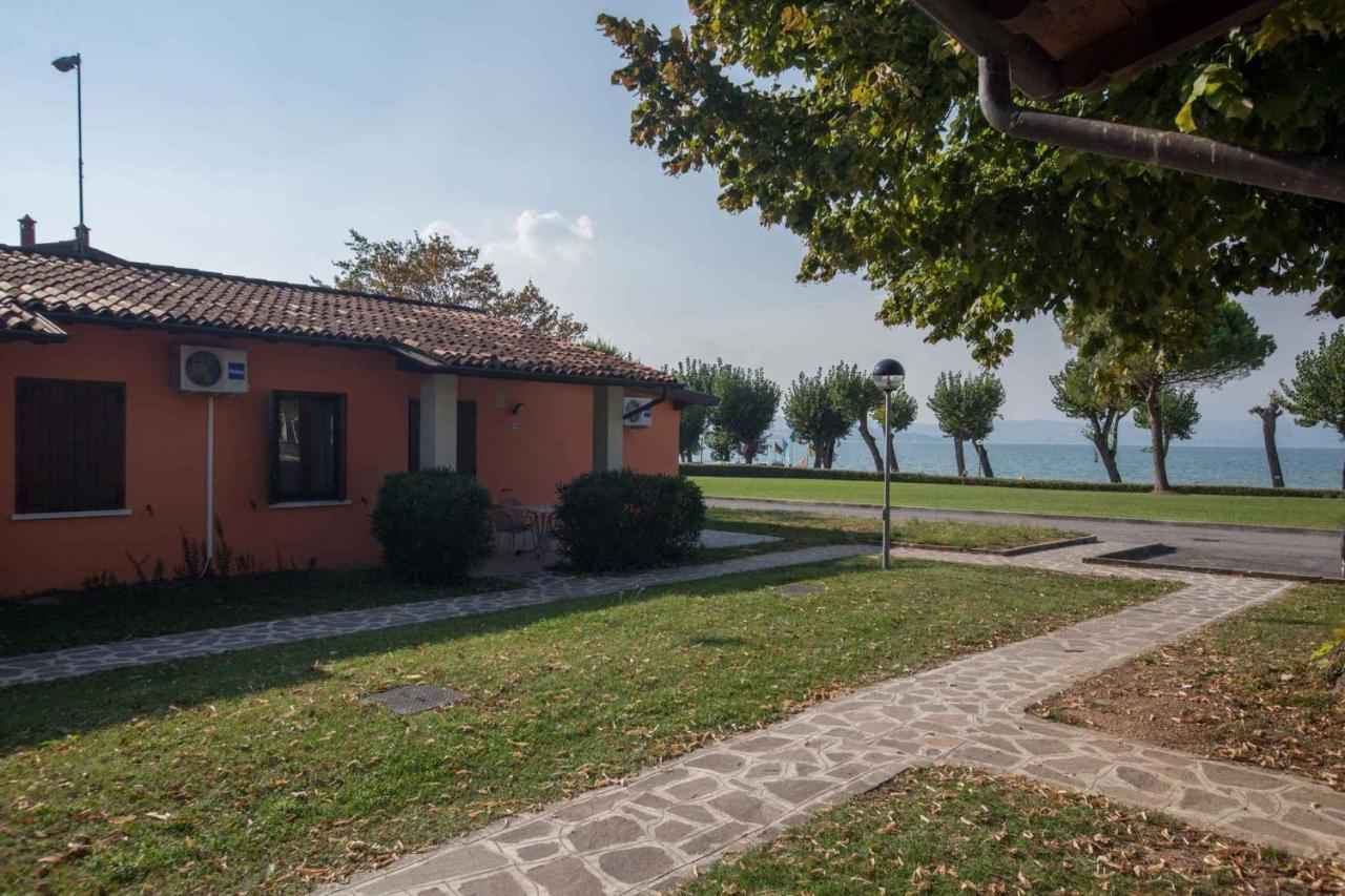 Holiday Homes In Sirmione/Gardasee 22174 エクステリア 写真