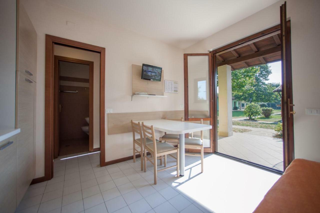Holiday Homes In Sirmione/Gardasee 22174 エクステリア 写真