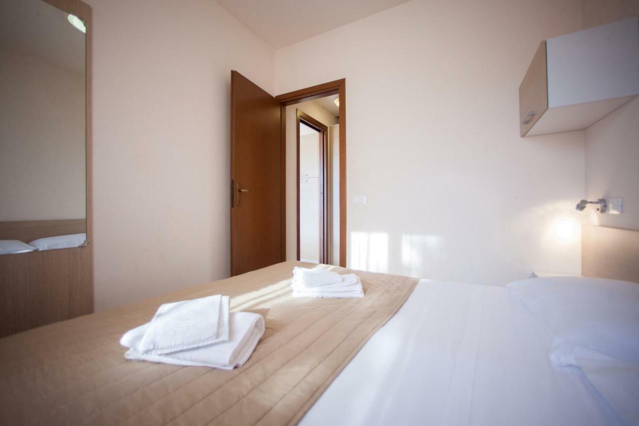 Holiday Homes In Sirmione/Gardasee 22174 エクステリア 写真